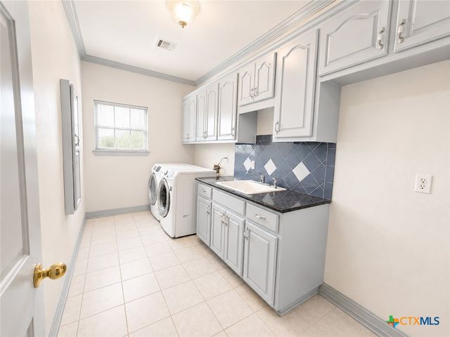 2450 W Amity Road, Salado, TX 76571