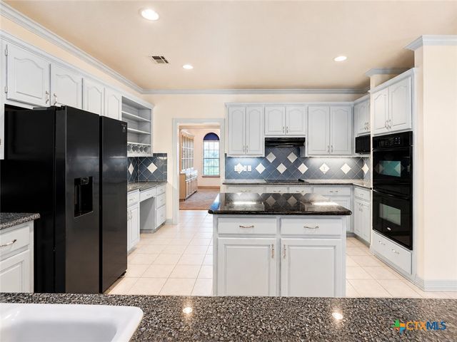 2450 W Amity Road, Salado, TX 76571