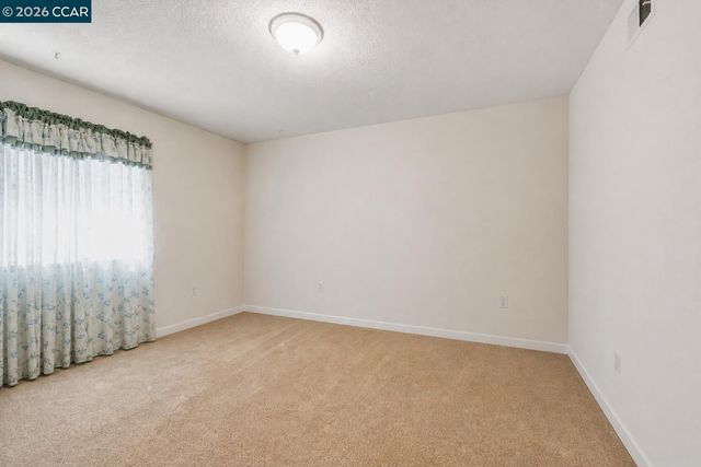 8672-8674 Beverly Ln, Dublin, CA 94568
