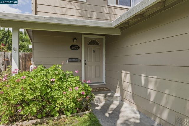 8672-8674 Beverly Ln, Dublin, CA 94568