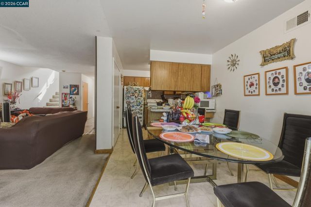 8672-8674 Beverly Ln, Dublin, CA 94568