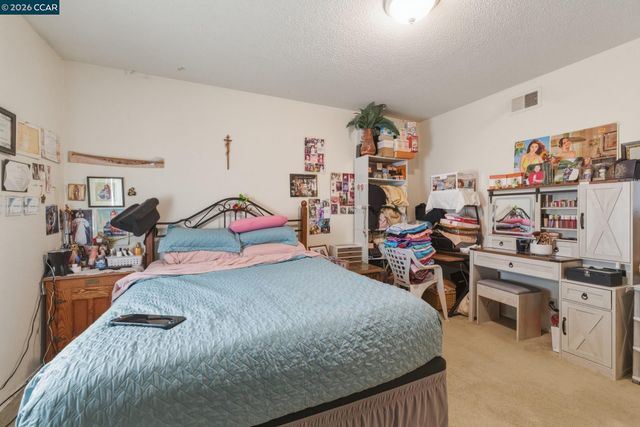 8672-8674 Beverly Ln, Dublin, CA 94568