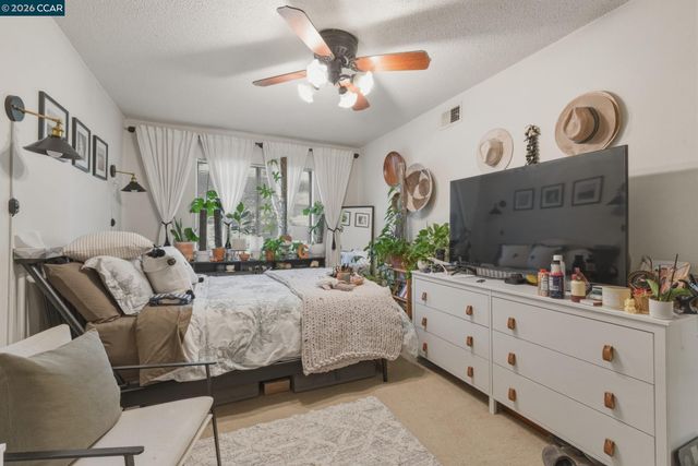 8672-8674 Beverly Ln, Dublin, CA 94568
