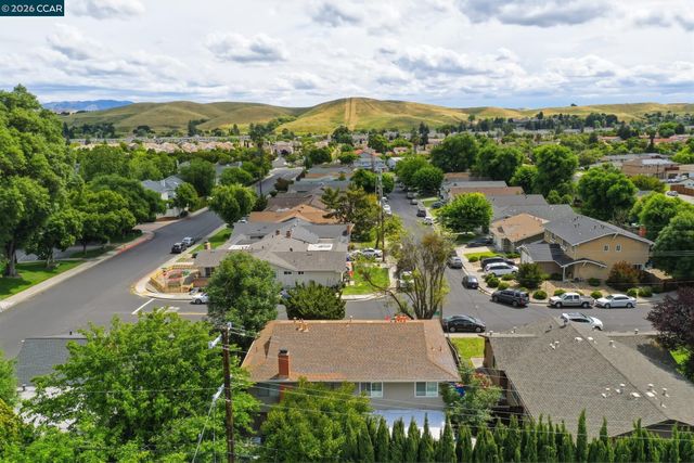 8672-8674 Beverly Ln, Dublin, CA 94568