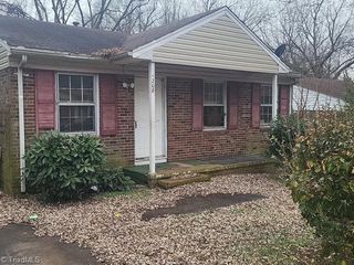 1208 Hoover Avenue, High Point, NC 27260