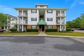 4316 Hillingdon Bnd Apt 303, Chesapeake, VA 23321