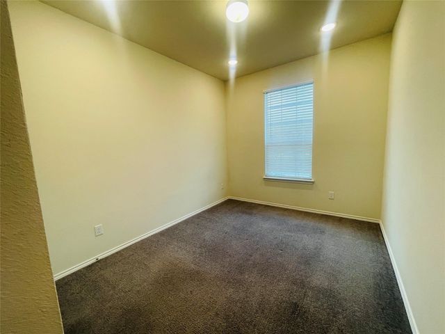 911 Cormorant Street, Princeton, TX 75407