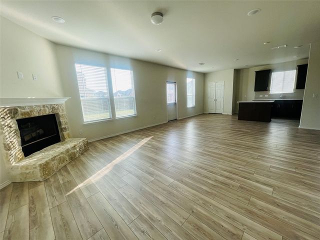 911 Cormorant Street, Princeton, TX 75407