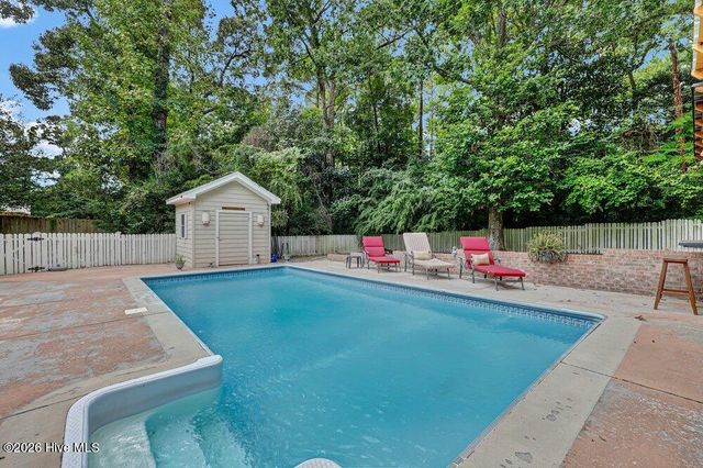 111 Wyndham Way, Wilmington, NC 28411