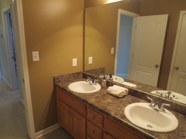 208 Northumberland Way, Warner Robins, GA 31088