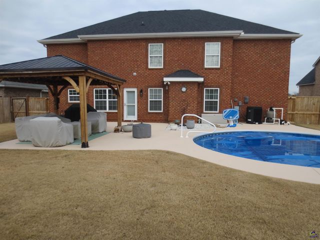 208 Northumberland Way, Warner Robins, GA 31088