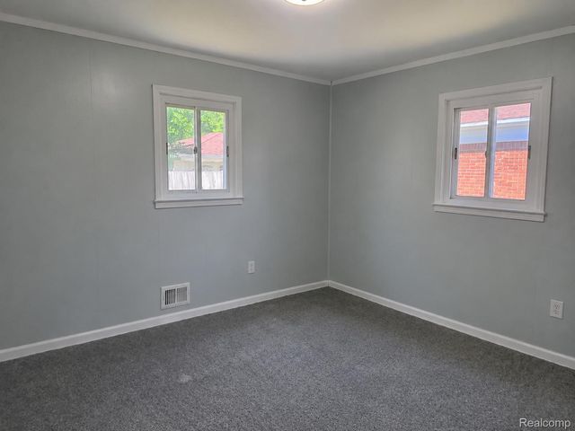 24335 Cottage Lane, Warren, MI 48089
