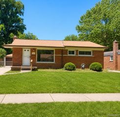 24335 Cottage Lane, Warren, MI 48089