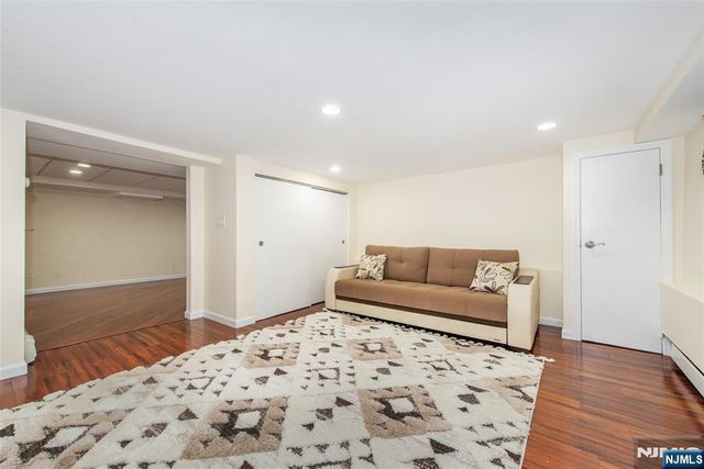 78 Weinmanns Boulevard, Wayne, NJ 07470