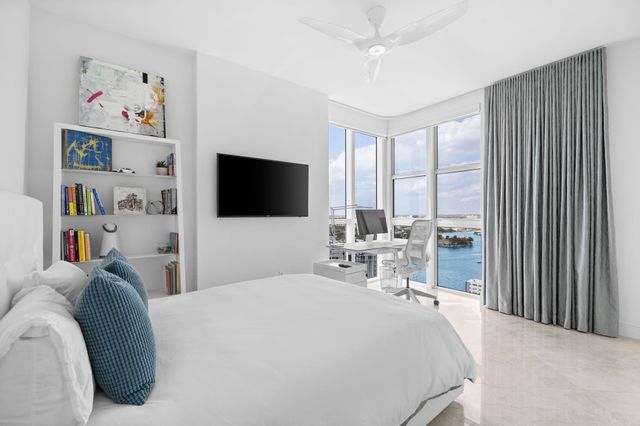 101 S Fort Lauderdale Beach Boulevard 2407, Fort Lauderdale, FL 33316