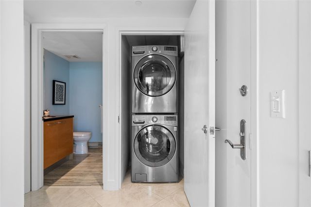 101 S Fort Lauderdale Beach Boulevard 2407, Fort Lauderdale, FL 33316