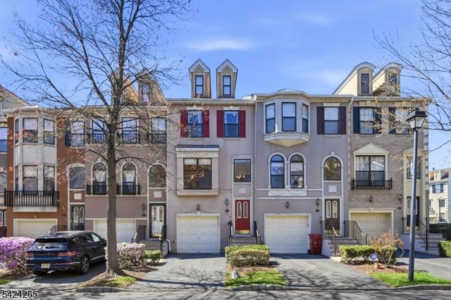 424 Hartford Dr, Nutley Twp., NJ 07110