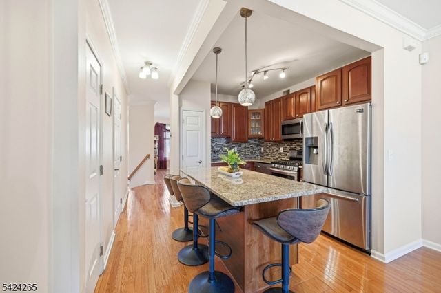 424 Hartford Dr, Nutley Twp., NJ 07110