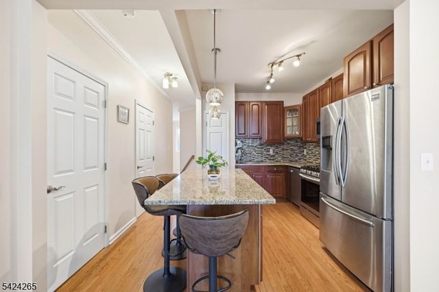 424 Hartford Dr, Nutley Twp., NJ 07110