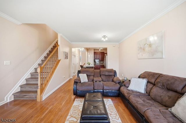 424 Hartford Dr, Nutley Twp., NJ 07110