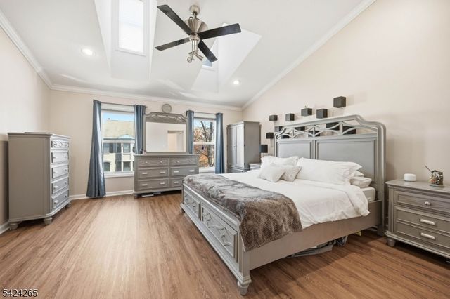 424 Hartford Dr, Nutley Twp., NJ 07110