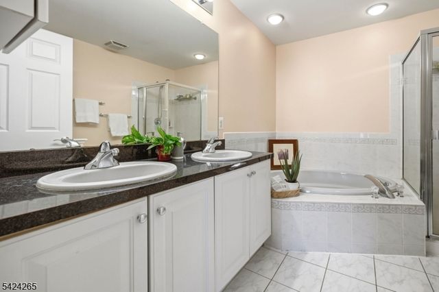 424 Hartford Dr, Nutley Twp., NJ 07110