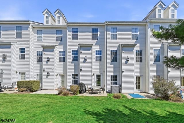 424 Hartford Dr, Nutley Twp., NJ 07110