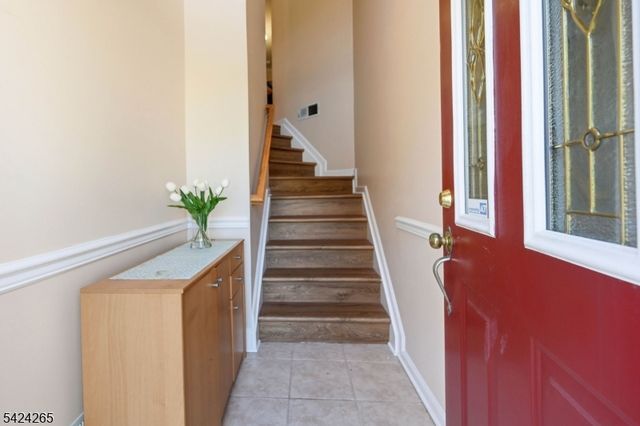 424 Hartford Dr, Nutley Twp., NJ 07110