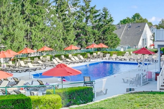 424 Hartford Dr, Nutley Twp., NJ 07110