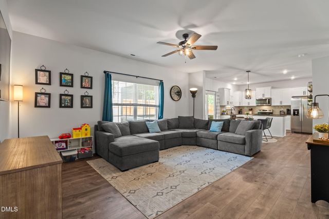 900 Winter Cress Drive, Zebulon, NC 27597