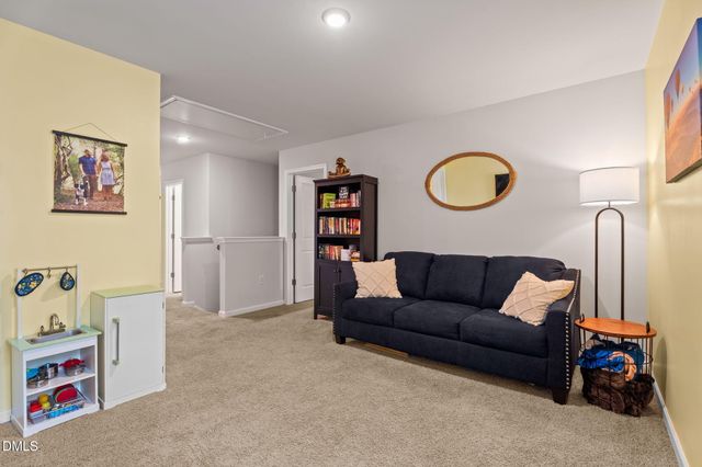 900 Winter Cress Drive, Zebulon, NC 27597