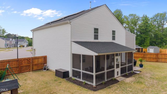 900 Winter Cress Drive, Zebulon, NC 27597