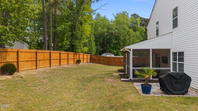 900 Winter Cress Drive, Zebulon, NC 27597