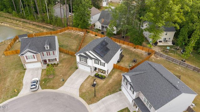 900 Winter Cress Drive, Zebulon, NC 27597