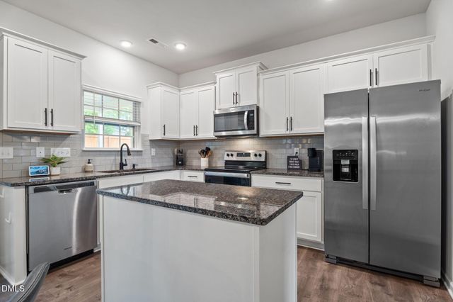 900 Winter Cress Drive, Zebulon, NC 27597