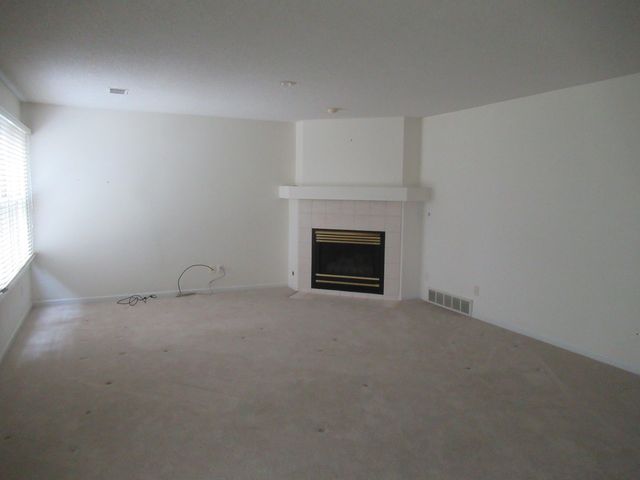 982 Sunflower Court 19, Park Twp, MI 49424