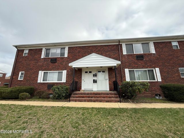 15 Azalea Court A, Eatontown, NJ 07724