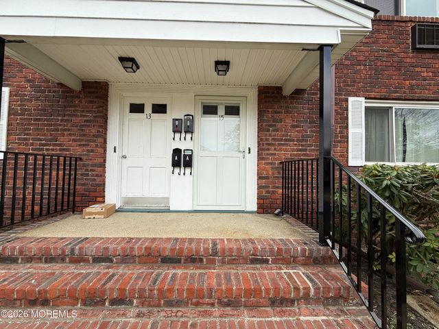 15 Azalea Court A, Eatontown, NJ 07724