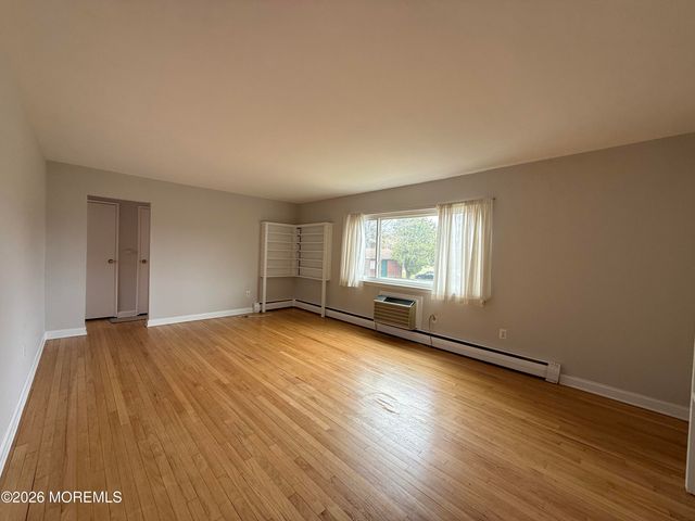 15 Azalea Court A, Eatontown, NJ 07724