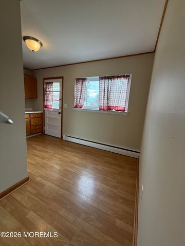 15 Azalea Court A, Eatontown, NJ 07724