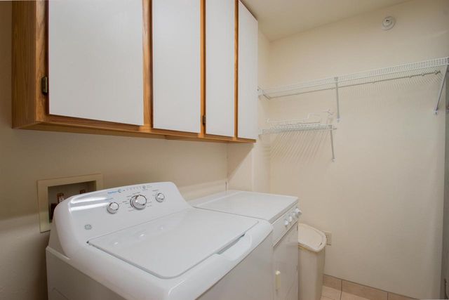 245 Oconomowoc PARKWAY, Oconomowoc, WI 53066