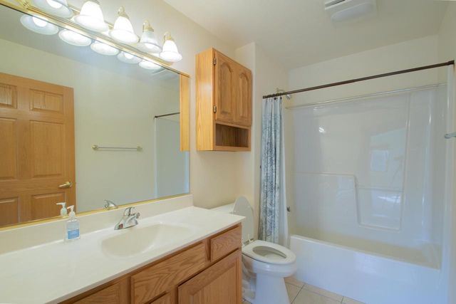 245 Oconomowoc PARKWAY, Oconomowoc, WI 53066