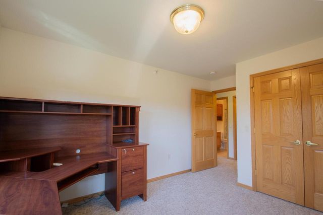 245 Oconomowoc PARKWAY, Oconomowoc, WI 53066