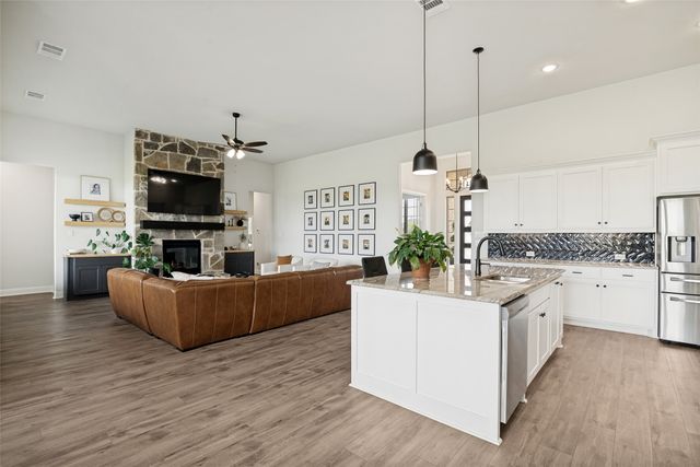 235 Heirloom Drive, Mclendon Chisholm, TX 75032