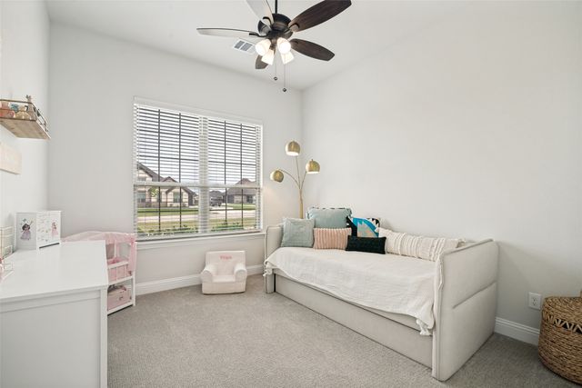 235 Heirloom Drive, Mclendon Chisholm, TX 75032