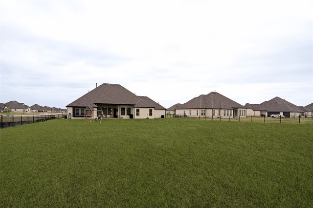 235 Heirloom Drive, Mclendon Chisholm, TX 75032
