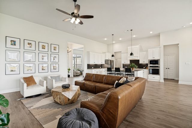 235 Heirloom Drive, Mclendon Chisholm, TX 75032