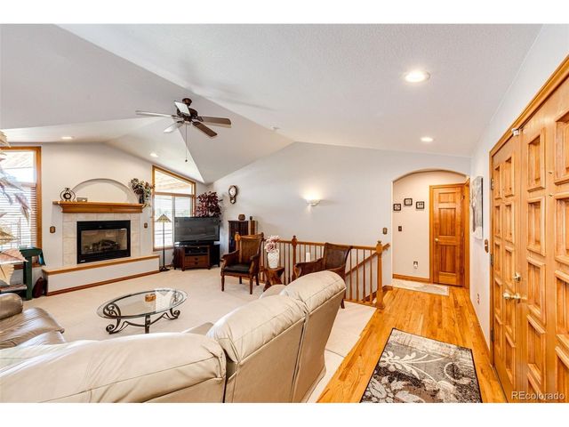 859 Shoshone St, Strasburg, CO 80136