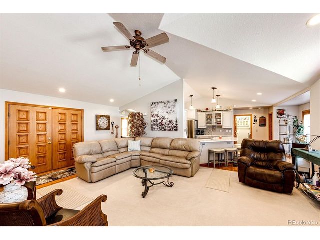 859 Shoshone St, Strasburg, CO 80136