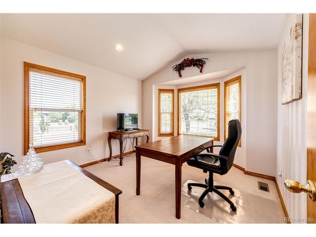 859 Shoshone St, Strasburg, CO 80136
